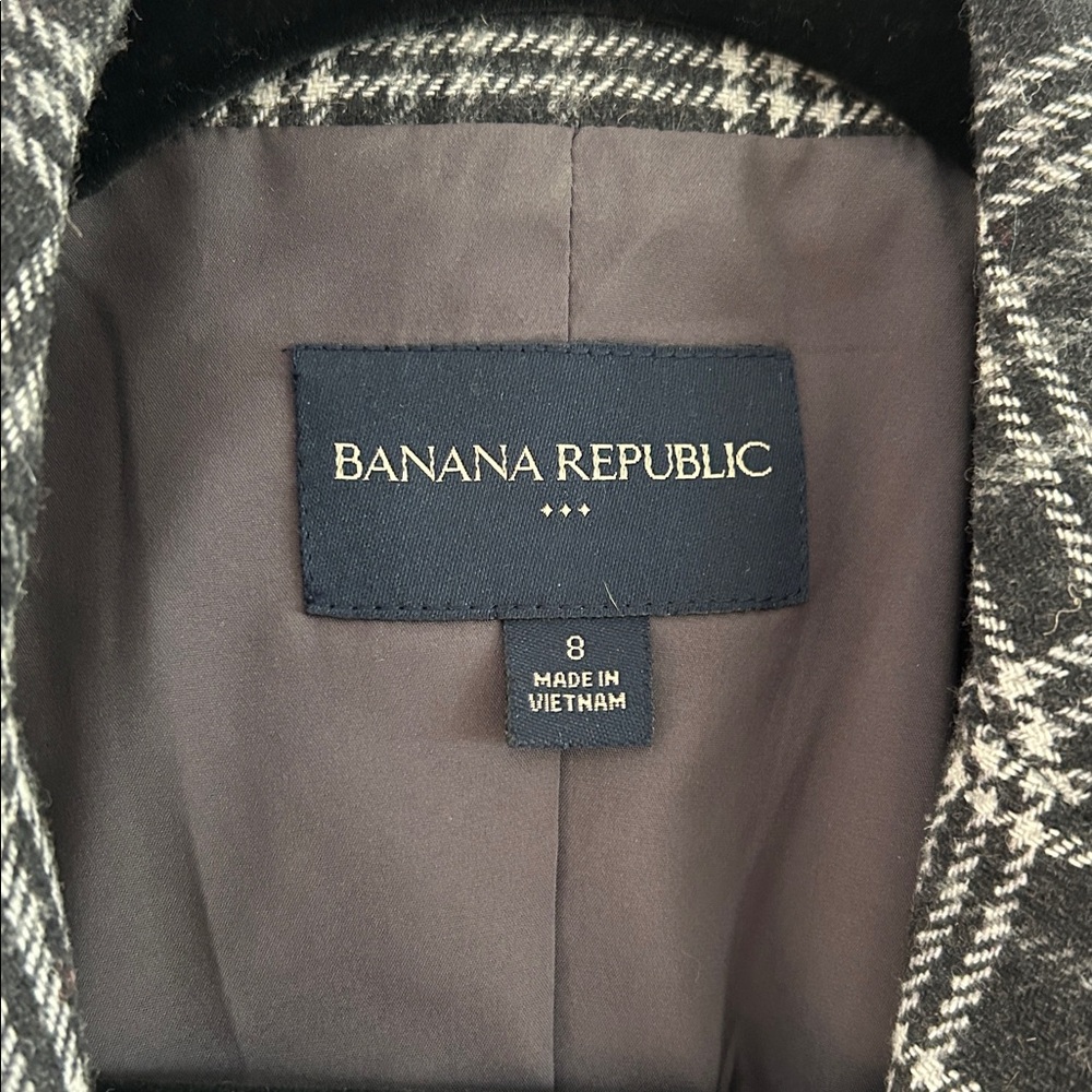 Banana Republic cropped plaid blazer size 8 - Picture 2 of 4